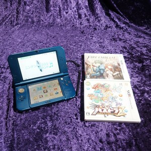 中古 Nintendo Newニンテンドー3DSLL 引き上げ品 ソフト2本付き 任天堂 青 剥がれ有り 動作OK 充電器無し ファイアーエンブレム 241家04285