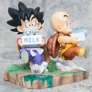 ★ドラゴンボール　☆孫悟空 + クリリン　★海外限定　16CM フィギュア PVC