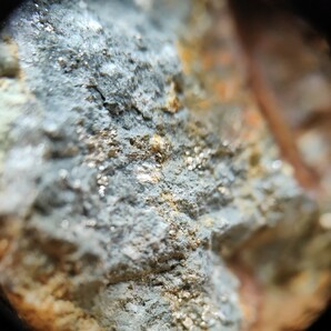 北海道寿都鉱山産黄鉄鉱と黄銅鉱370g 国産鉱物 鉱物標本の画像5