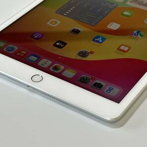 (極美品) Apple iPad (第7世代) シルバー 32GB MW752J/A Wi-Fiモデル iOS17.4.1 アクティベーションロック解除済の画像5
