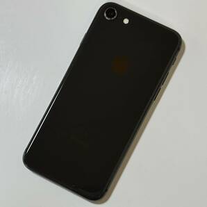 Apple SIMフリー iPhone 8 スペースグレイ 64GB MQ7A2J/A バッテリー最大容量80％ iOS16.7 アクティベーションロック解除済の画像10