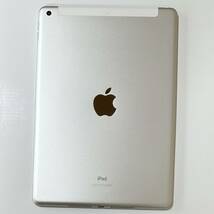 (極美品) Apple SIMフリー iPad (第8世代) シルバー 128GB MYMM2J/A Wi-Fi+Cellular アクティベーションロック解除済_画像8