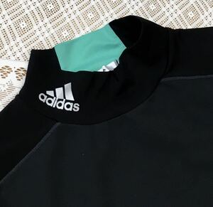 adidas【アディダス】長袖ハイネックシャツ 伸縮性あり★Ｓサイズ★ブラック×グリーン系★スポーツウェア★テニス★ゴルフ 送料185円 高