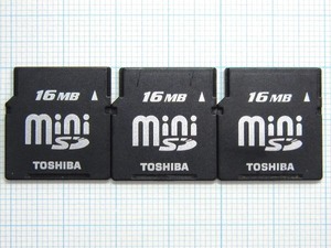 ★TOSHIBA miniSDメモリーカード １６ＭＢ ３枚 中古★送料６３円～