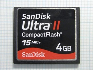 ★SanDisk コンパクトフラッシュ ４ＧＢ 中古★送料６３円～