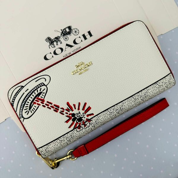 COACH コーチ 長財布　レディースのホワイト色新品財布