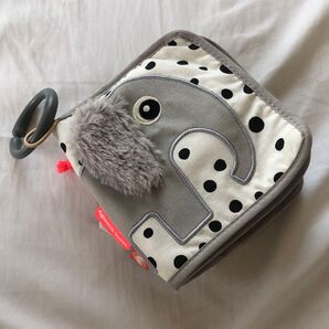 Done by Deer アクティビティブック elphee ダンバイディア 布絵本