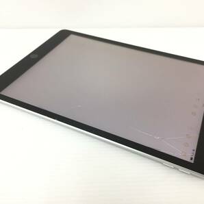 〇Apple iPad 第9世代 Wi-Fiモデル 64GB A2602(MK2L3J/A) シルバー 動作品 ※難ありの画像3