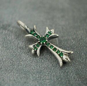  Chrome Hearts / Thai knee fato charm / emerald pave/ new goods processing / in voice /CHROME HEARTS