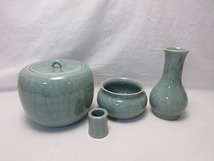 604817 【 ほぼ未使用 茶道具 青磁 皆具 陶印 元 共箱 】 検) 作家物 煎茶道具 水差 茶器 茶具 茶事 茶会杓立て 建水 蓋置 水指 茶の湯 ⅳ_画像2