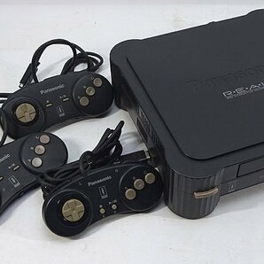 緑屋Re■ Panasonic パナソニック 3DO REAL FZ-1 本体＋コントローラ3点 通電品 ジャンク扱い z/i2k/4-447/30-9#100の画像1