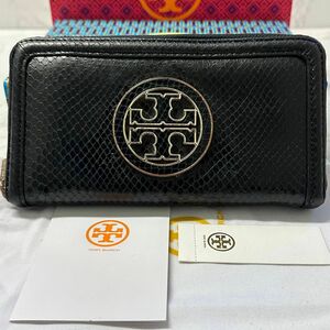 新品同様！　超希少 トリーバーチ　TORYBURCH パイソン　財布　長財布 ラウンドファスナー