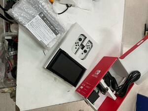 ニンテンドー　スイッチ　有機ELモデル