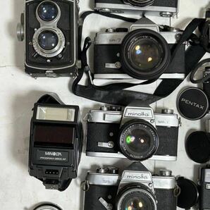 フィルムカメラ 二眼レフカメラなど34台大量まとめ RICOHFLEX Ⅶ PRIMOFLEX minolta NIKONOS PENTAX KONICA OLYMPUS Canon YASHICAの画像3