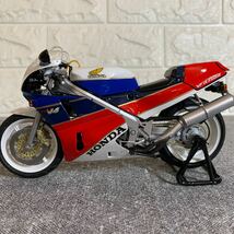 タミヤ1/12 HONDA VFR750R 完成品_画像2