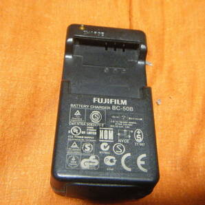 ●FUJIFILM デジカメ用 バッテリーチャージャー BC-50B 富士フィルム デジタルカメラ●の画像1