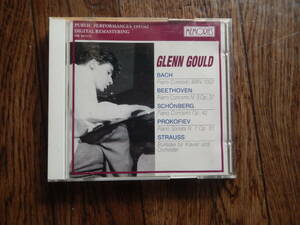 2枚組　GLENN GOULD グレン・グールド　BACH, BEETHOVEN & SCHONBERG　レーベル MEMORIES