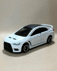 トミカ　三菱　ランサーエボリューションX　標識セット　ミニカー　TOMICA　同梱可 MITSUBISHI LANCER EVOLUTION X (Eunl_rxsv)