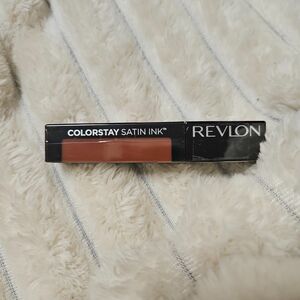 レブロン Revlon カラーステイ サテン インク 038