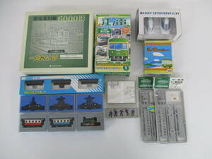  used 15 point set Mini train capital .. river line 6000 shape .no electro- 300 shape MAGLEV EXPERIMENTAL01chibi. car 3 both set etc. * breaking the seal is not possible thing . equipped |F