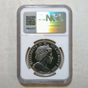 1円スタート！ 最高鑑定 NGC PF68 2006 マン島 １クラウン 銀貨 エリザベス２世生誕80年 記念コイン アンティークコイン モダンコインの画像4