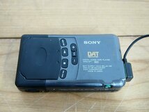 ☆【1F0405-52】 SONY ソニー カセットプレーヤー WMD-DT1 WALKMAN ウォークマン デジタルオーディオテーププレーヤー ジャンク_画像3