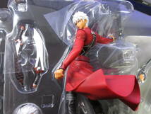 即決26000円送料込み！Fate/stay night [Unlimited Blade Works] アーチャー （1/8スケール フィギュア） [アルター］_画像2