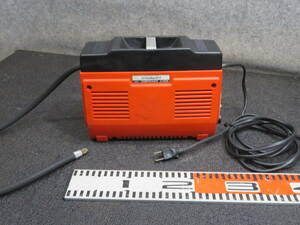 (C-80) 100V電源　ミニコンプレッサー／BULLCRAFT mini　COMPRESSER　E1005　USED　