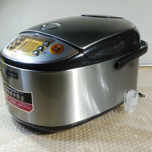 【美品・稼動品】 ZOJIRUSHI 象印 IH炊飯ジャーNP-HF18-XA 1升炊き 10号炊き 炊飯器の画像2