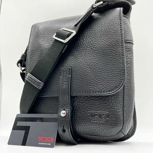 【希少/極美品】1円 TUMI トュミ ショルダーバッグ サコッシュ メッセンジャー レザー シボ 本革 メンズ ビジネス ブラック 斜め掛け ロゴの画像1