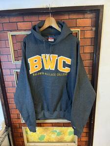 スウェットパーカー チャンピオン カレッジ系　BWC champion xxl 2XL グレー系　ビックサイズ　アメリカ古着　スポーティー アウトドア 