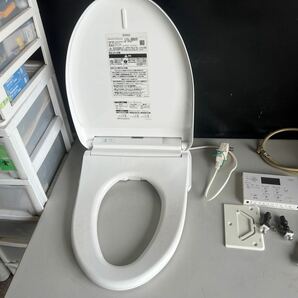 E44 140サイズ発送 中古 TOTO 自動洗浄乾燥式便器 電気便座 ウォシュレット 温水洗浄便座 シャワー トイレ アプリコット F3AW TCF4831の画像2