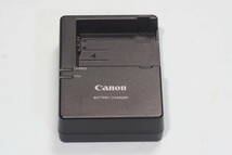 ☆☆CANON 純正 BATTERY CHARGER LC-E8 (充電器)+BATTER PACK (電池パック) LP-E8 美品_画像3