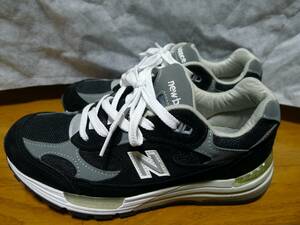 New Balance M992EB