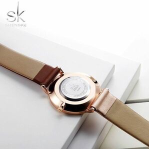 TK625:【定価24800円】１円スタート レディース 腕時計 クォーツ クリエイティブの画像6