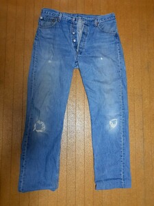 【送料込み!!】Levi's リーバイス 501 デニム ダメージジーンズ ボタンフライ♪ Ｗ３４(平置き計測：約86㎝) Ｌ３４ ★メキシコ製★　