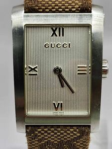 GUCCI / グッチ 8600J スクエア クオーツ レディース 腕時計 電池交換済み