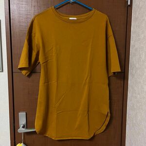 GU ロング丈　トップス　半袖Tシャツ　無地　イエロー　Sサイズ