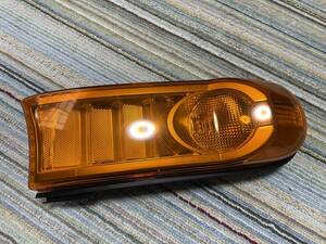 *FJ Cruiser front turn signal left selling out special price!!