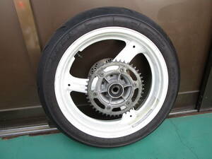  used real movement car remove RGV250 VJ22A (L) original rear wheel 4.50×17J with tire painting for etc. 