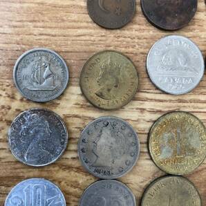アメリカ、カナダ、イギリス、中国？など 硬貨 貨幣 の画像4