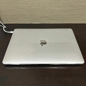 【美品】MacBook Air シルバー ［MGN93J/A］ 256GB M1、2020モデル　ケース　付き