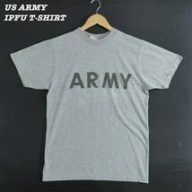 US ARMY IPFU T-SHIRT SMALL T264 アメリカ軍 Tシャツ フィットネスTシャツ トレーニングTシャツ 米軍実物_画像1