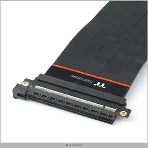 Thermaltake サーマルテイク TT Premium PCI-E 4.0 Extender 300mm PCI-E ライザーケーブル 延長ケーブル 【3】の画像4
