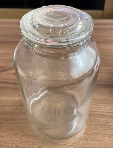 100年以上前のガラス瓶