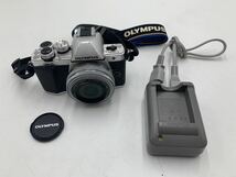 ○ OLYMPUS オリンパス OM-D E-M10II E-M10MarkⅡ デジタルカメラ ミラーレス一眼_画像1