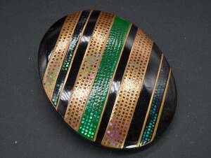 [1690]book@ tortoise shell author thing tortoise shell mother-of-pearl gold lacqering brooch accessory TIA