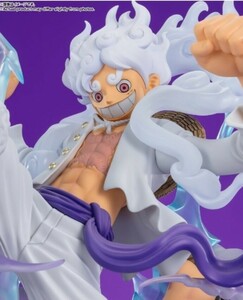 即決★人気★フィギュアーツZERO [超激戦] ONE PIECE（ワンピース） モンキー・D・ルフィ -ギア5 “巨人”-　ONE PIECE　ニカ　新品