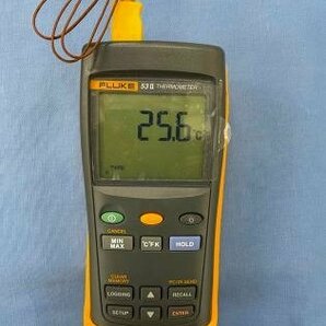 【未使用】FLUKE デジタル温度計 53 Kセンサー付き （ロガー機能あり）の画像1