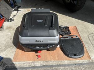 GIVI ジビ リアボックス トップケース B32N ADV 32L